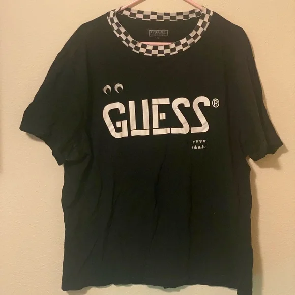 Guess shirt Bundle - Picture 10 of 16